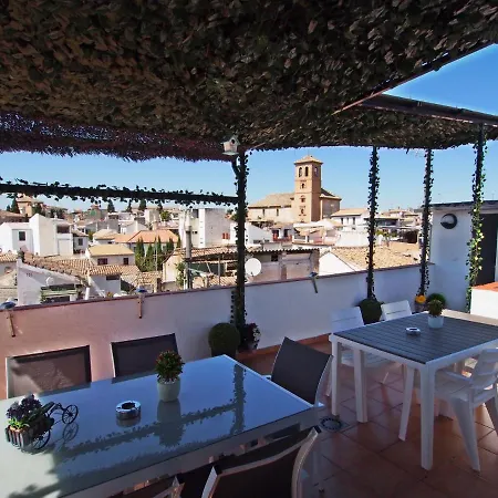 بيت للعطل Madinat Garnata, Parking & Rooftop Terrace غرناطة